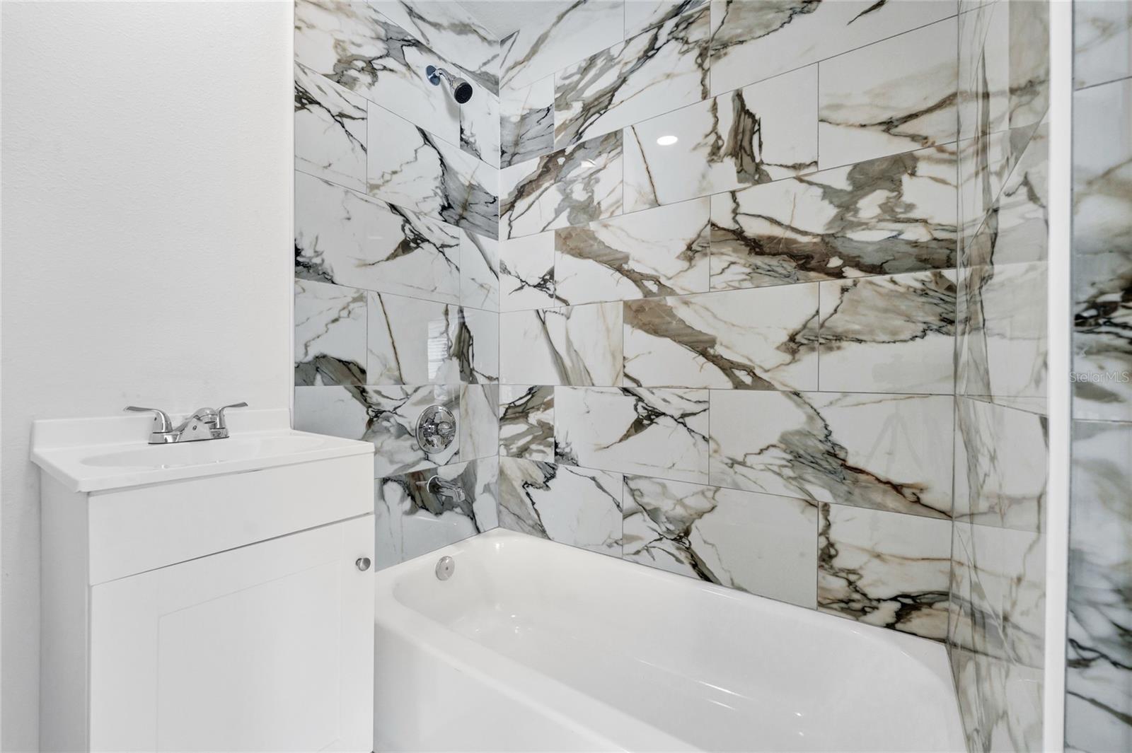 Image 31 of 47 For 701 Claude Holmes Sr Avenue