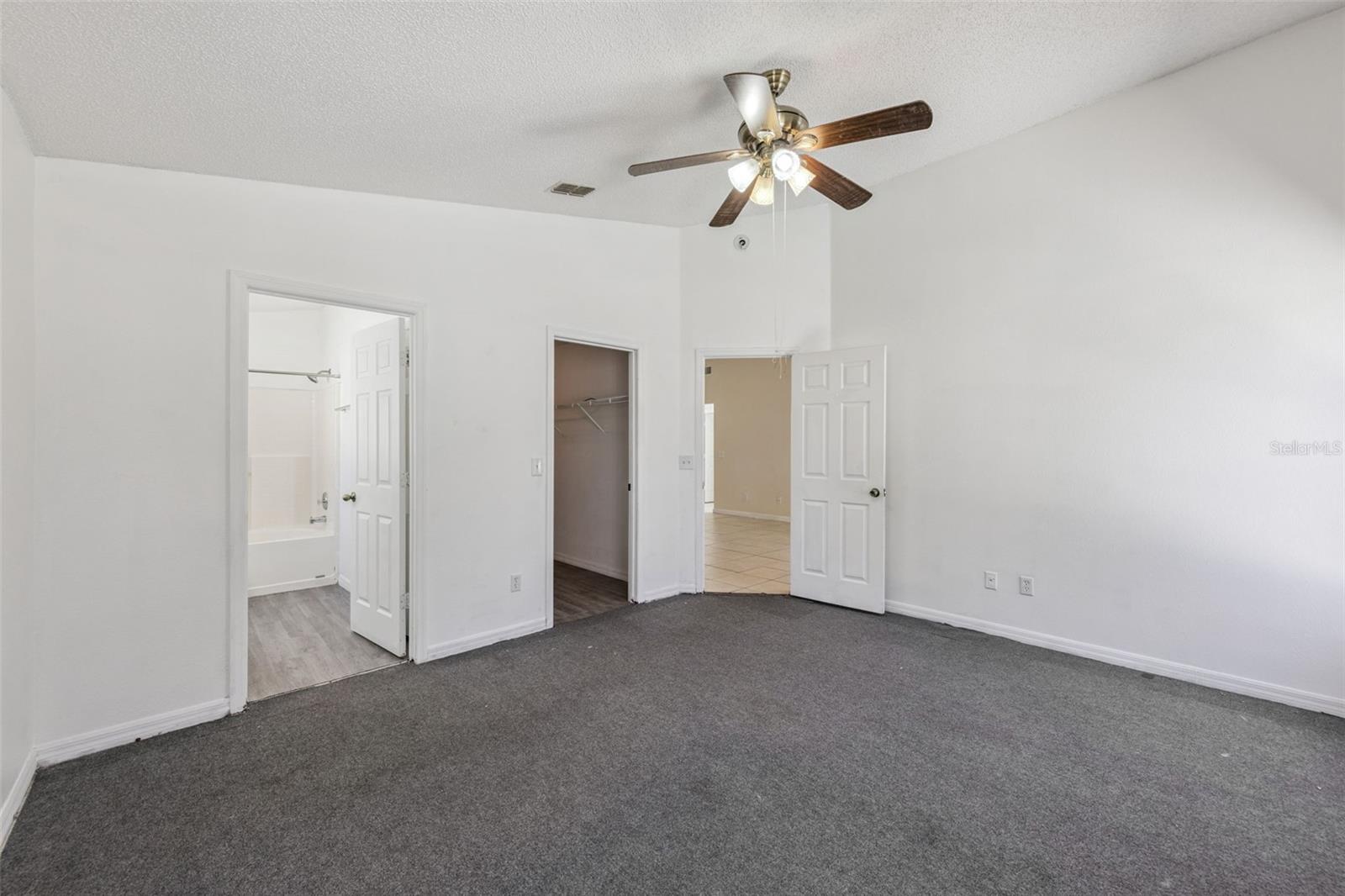 Image 13 of 28 For 1009 Winding Water Way