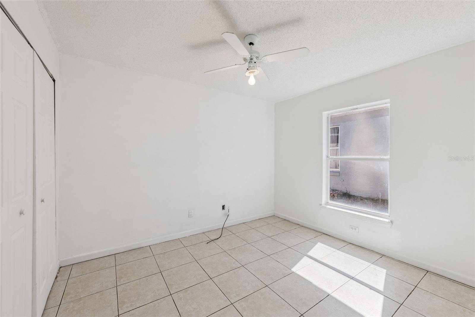 Image 17 of 28 For 1009 Winding Water Way