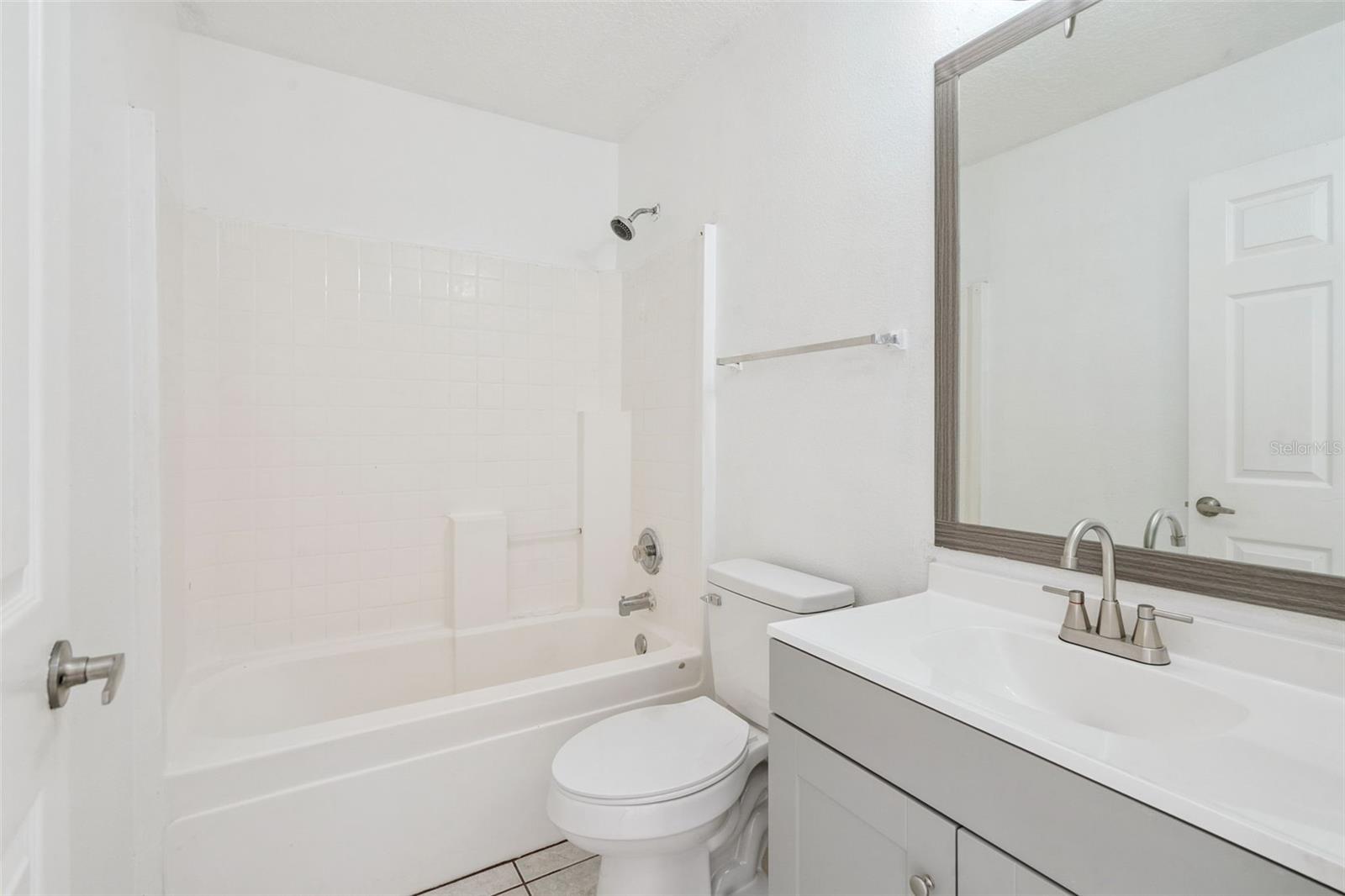 Image 19 of 28 For 1009 Winding Water Way