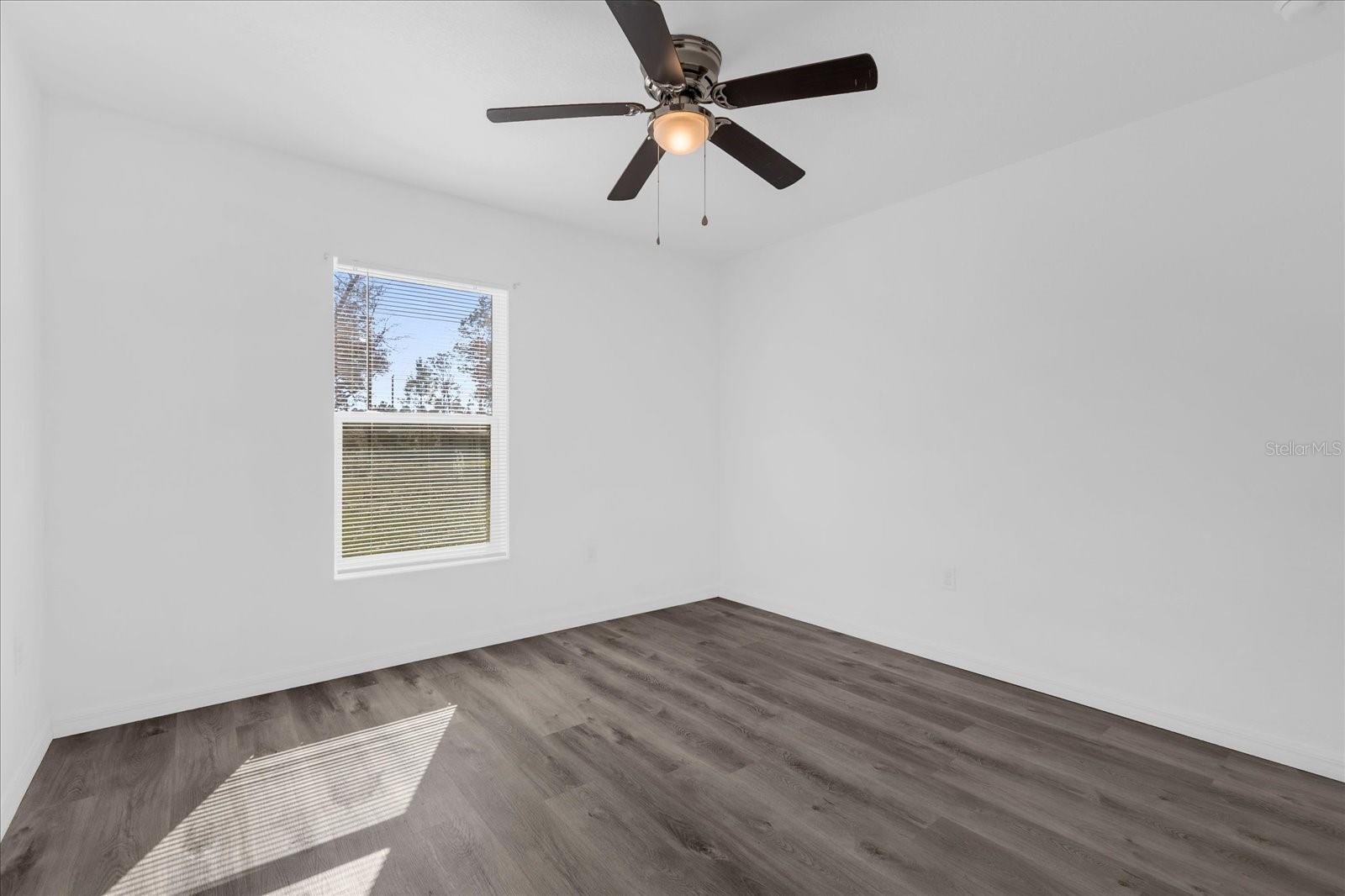 Image 17 of 29 For 549 Malauka Radial