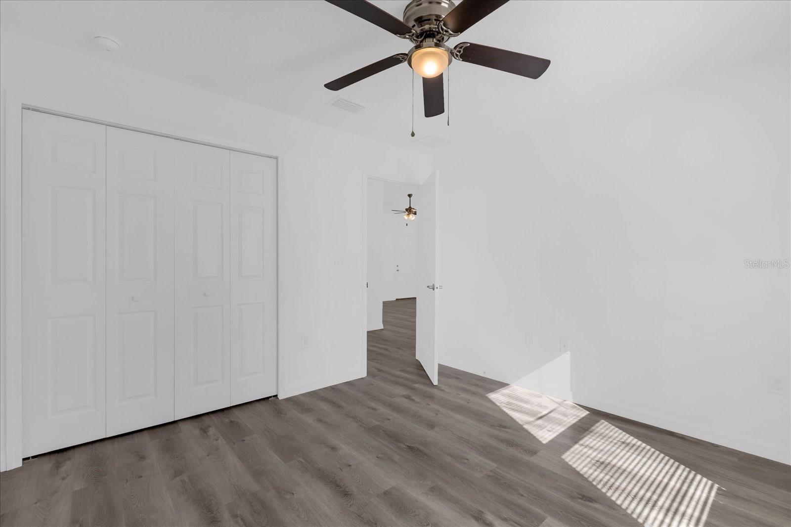 Image 18 of 29 For 549 Malauka Radial