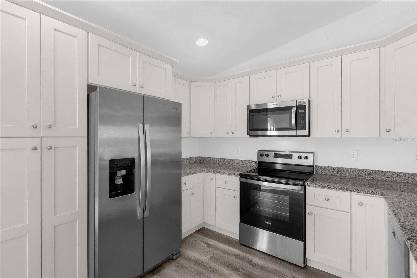 Image 7 of 29 For 549 Malauka Radial