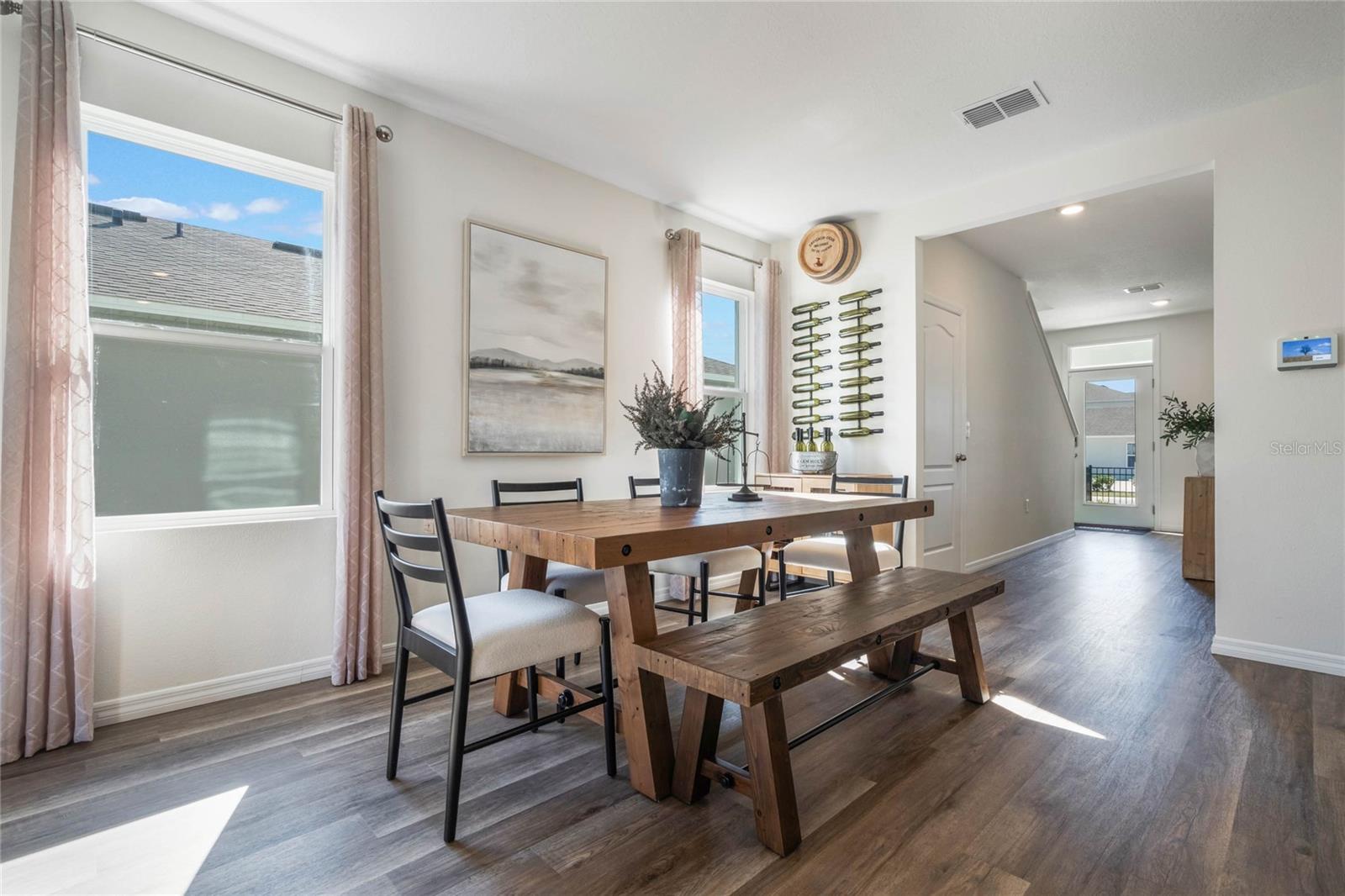 Image 5 of 29 For 786 Ambleside Drive