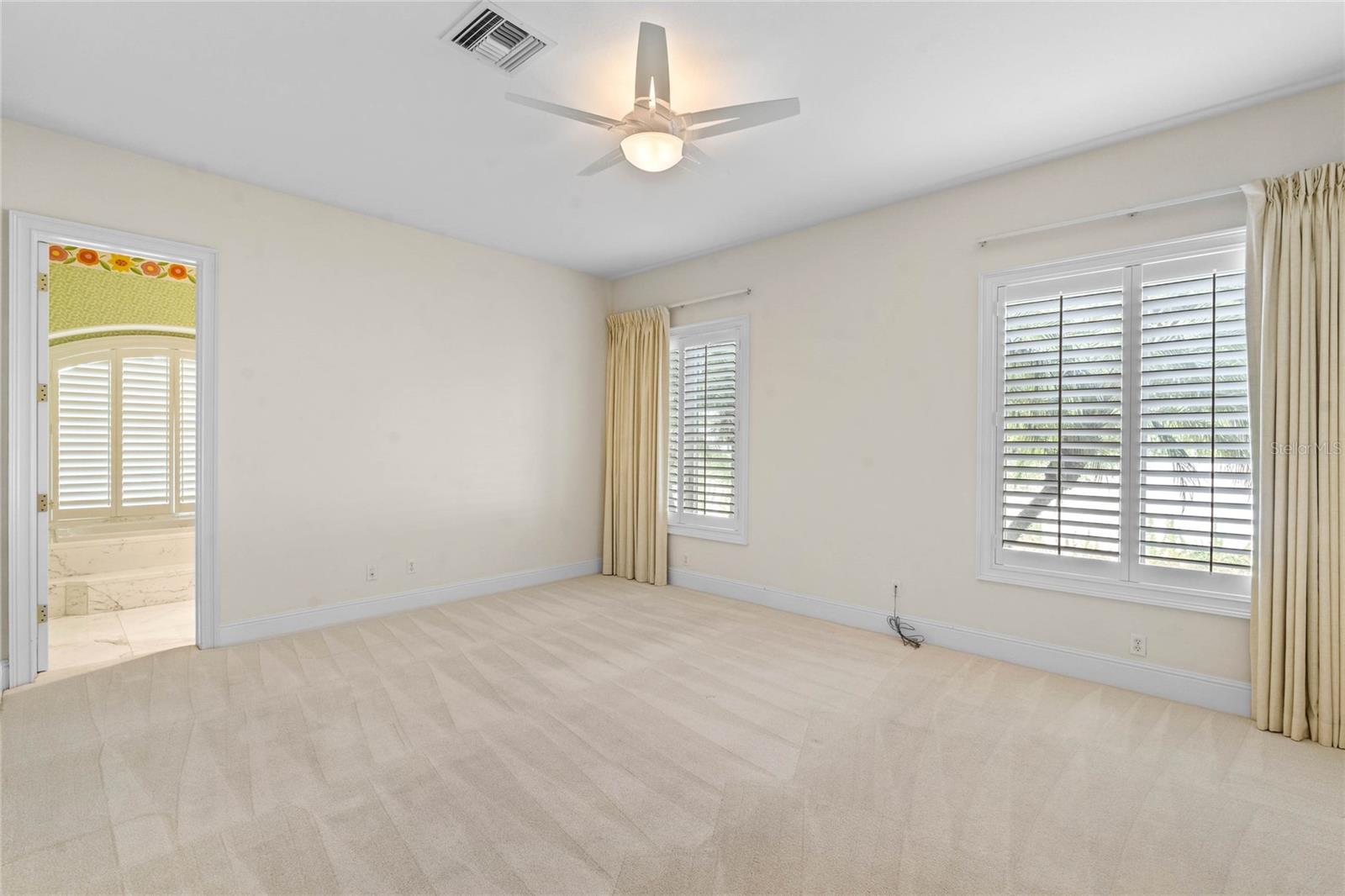 Image 5 of 31 For 9701 Lake Isleworth Court