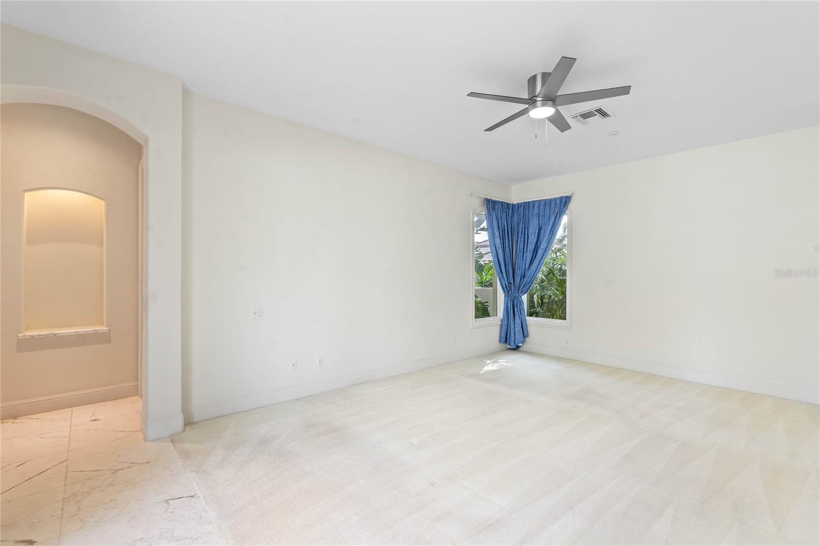 Image 9 of 31 For 9701 Lake Isleworth Court