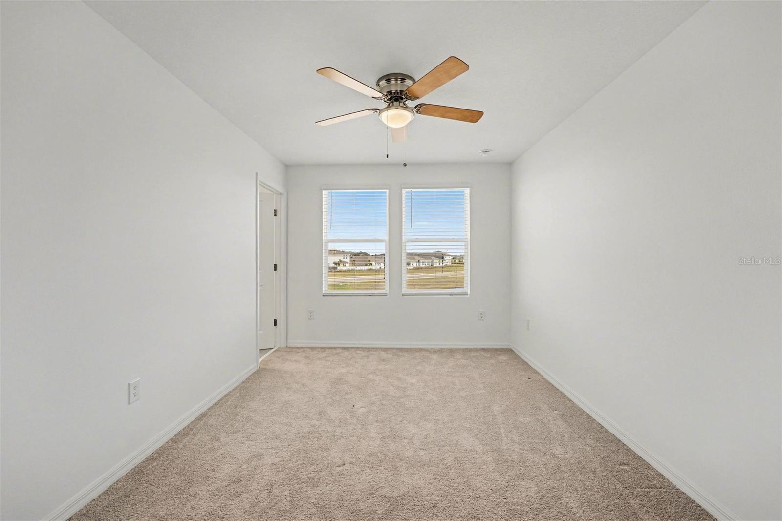 Image 21 of 34 For 2037 Viewfinder Street