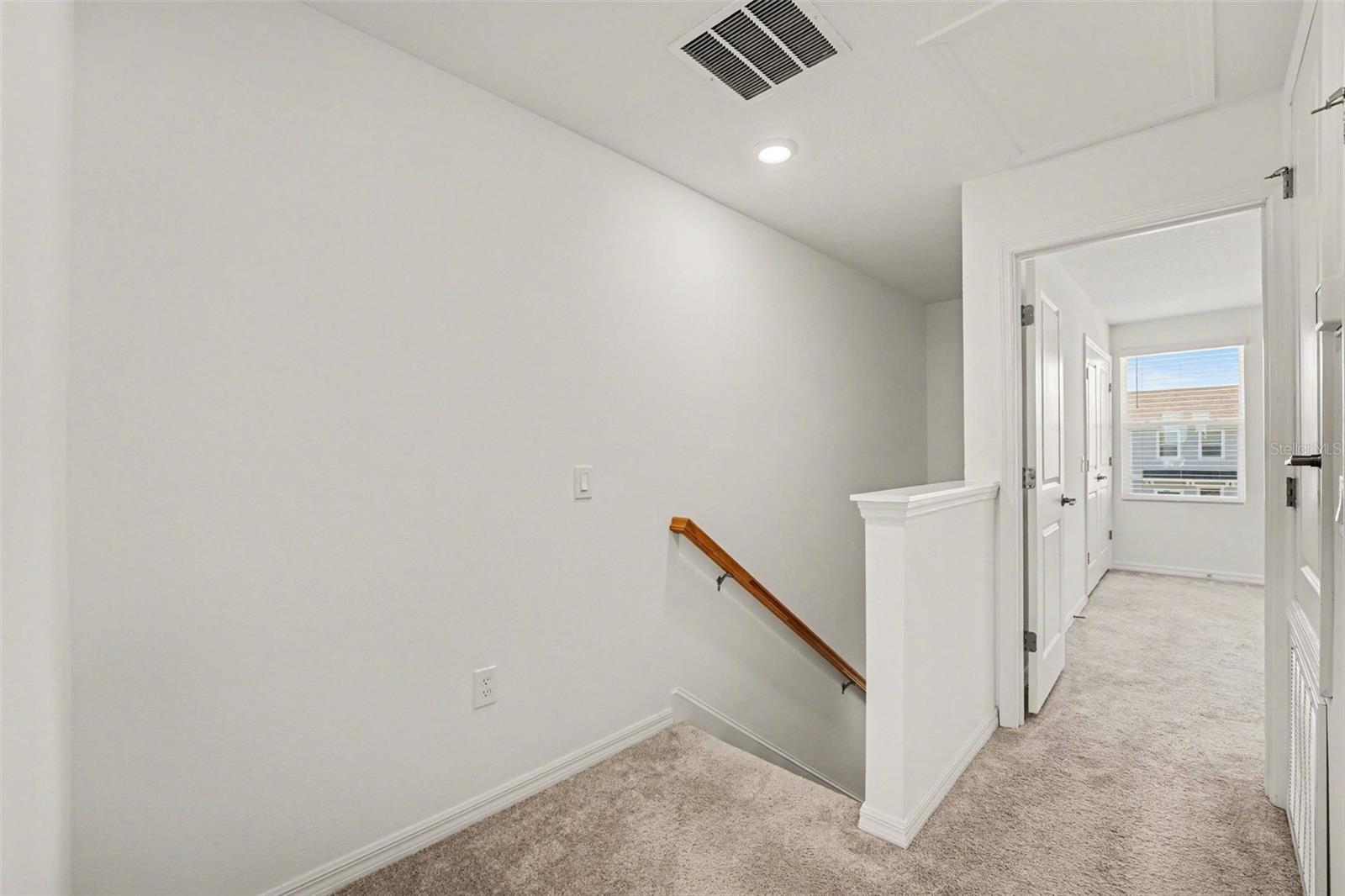 Image 28 of 34 For 2037 Viewfinder Street