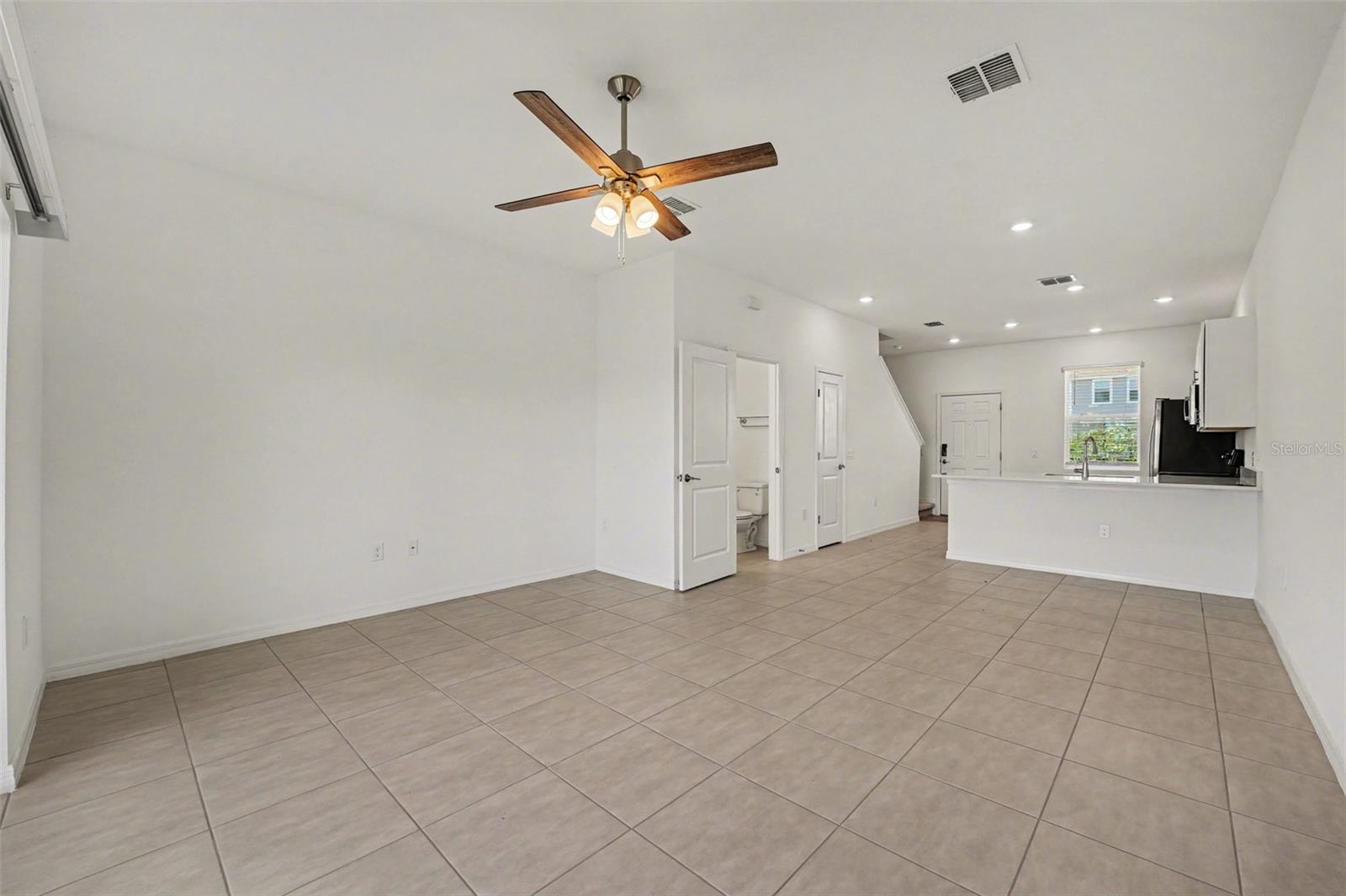 Image 4 of 34 For 2037 Viewfinder Street