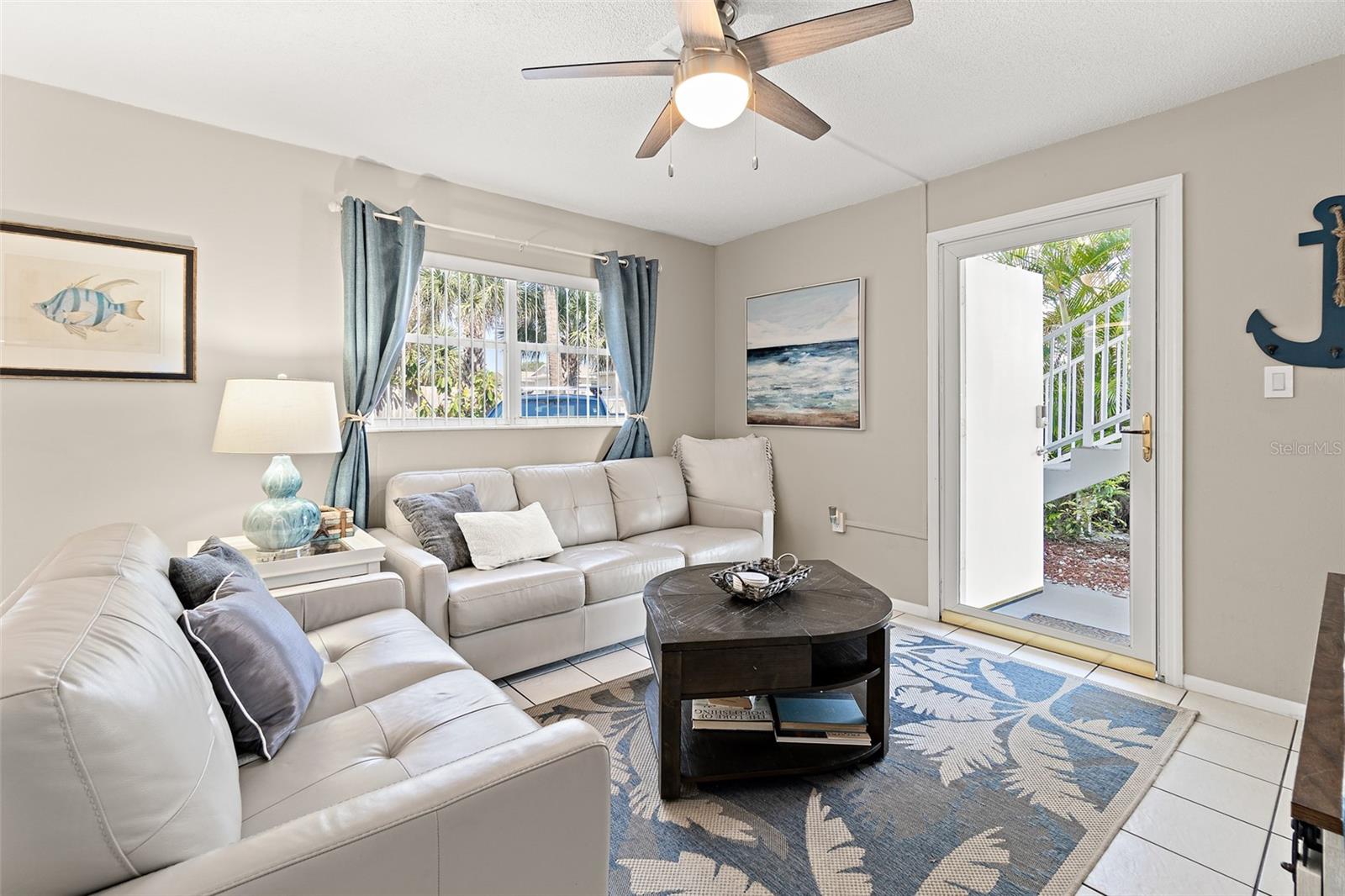 Image 3 of 28 For 425 Tyler Avenue 4b