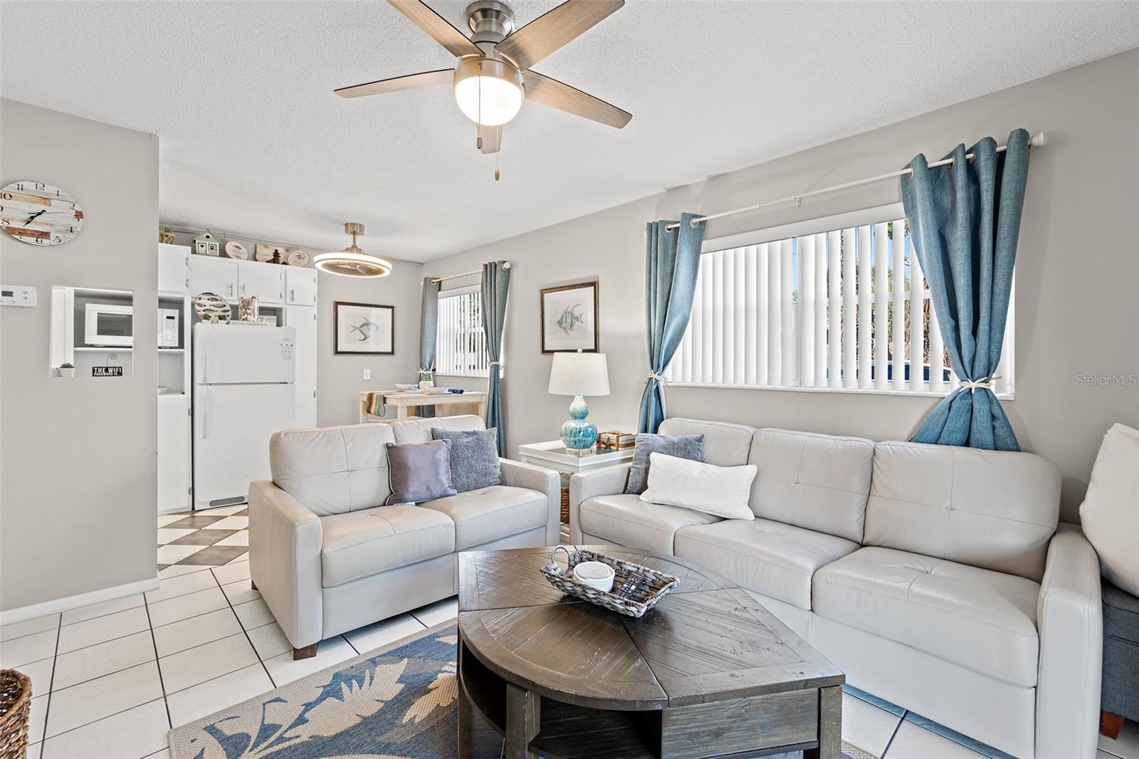 Image 5 of 28 For 425 Tyler Avenue 4b