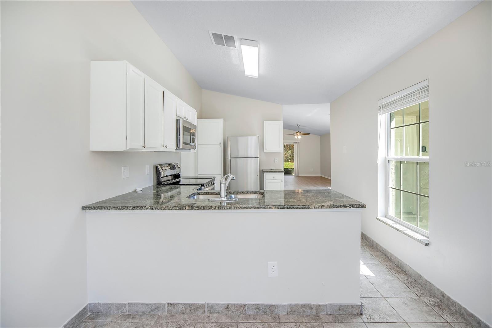 Image 11 of 34 For 1537 Rivers Edge Drive