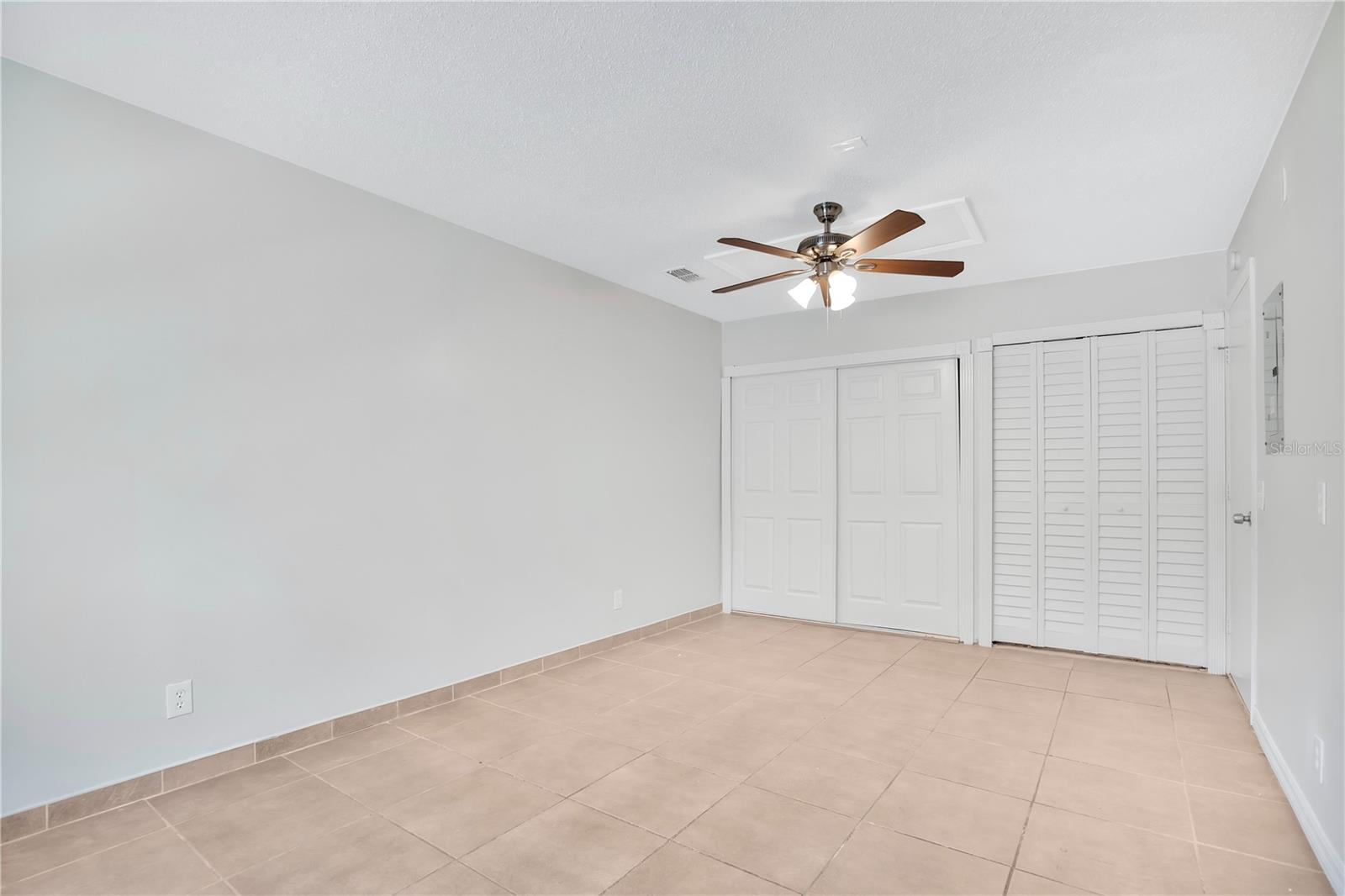 Image 13 of 34 For 1537 Rivers Edge Drive