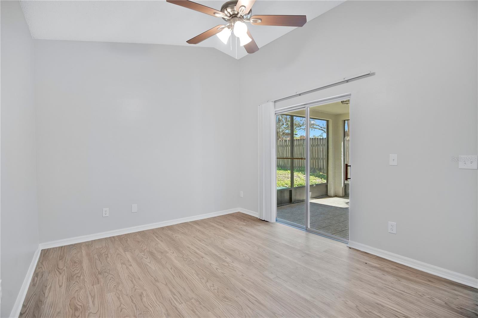 Image 17 of 34 For 1537 Rivers Edge Drive