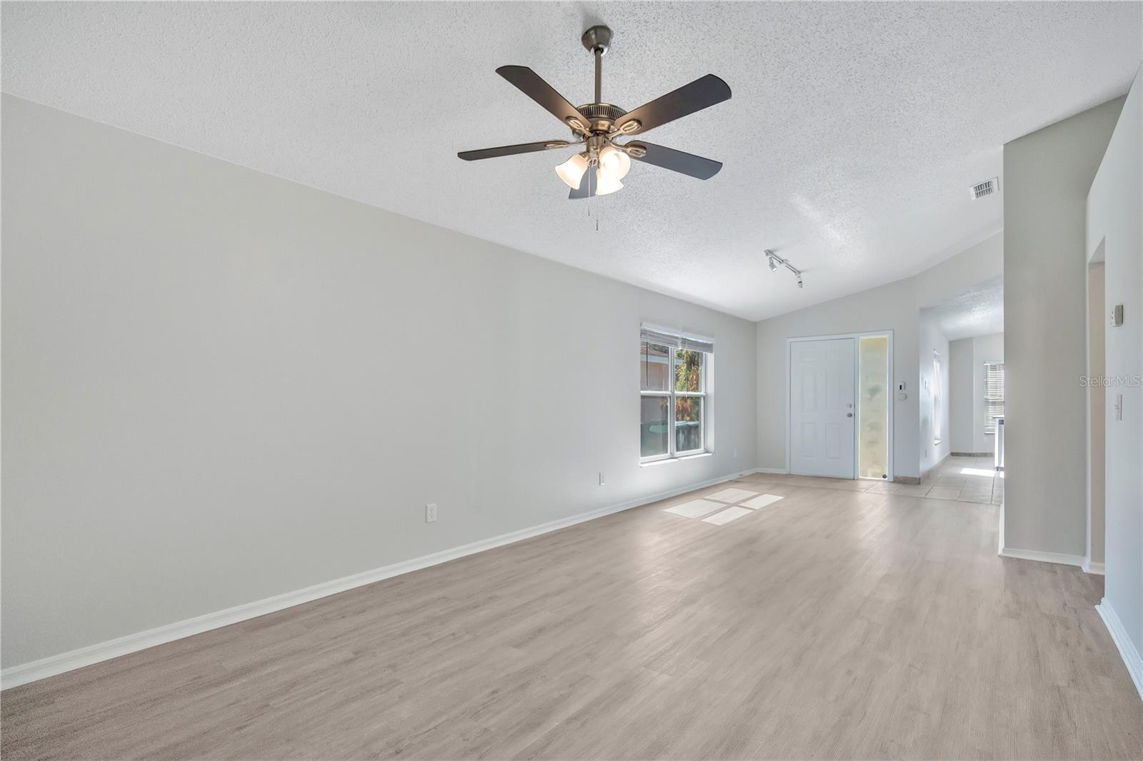 Image 5 of 34 For 1537 Rivers Edge Drive