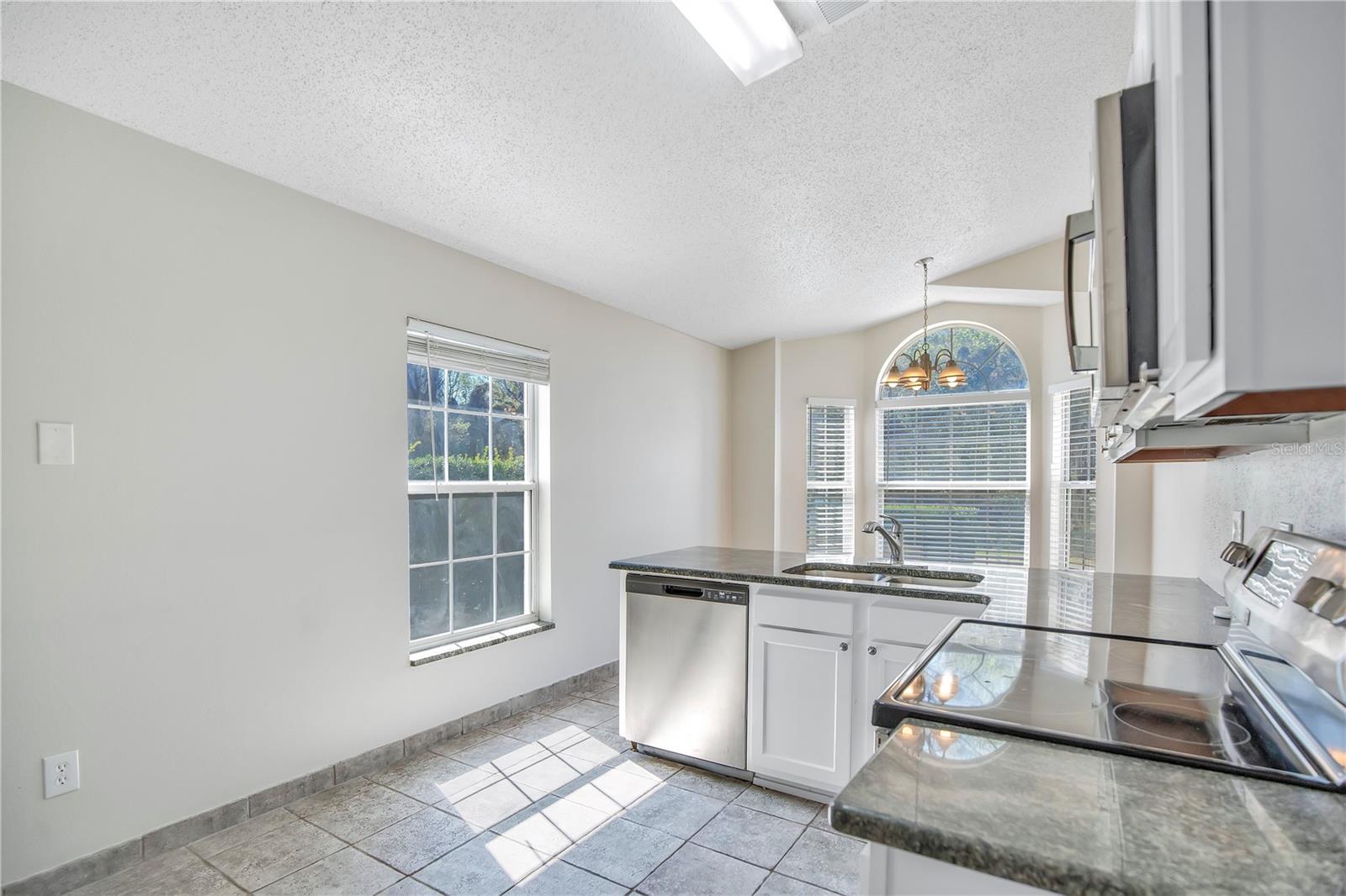 Image 8 of 34 For 1537 Rivers Edge Drive