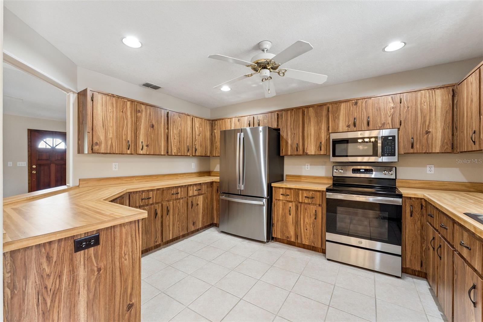 Image 10 of 39 For 155 Highbanks Road