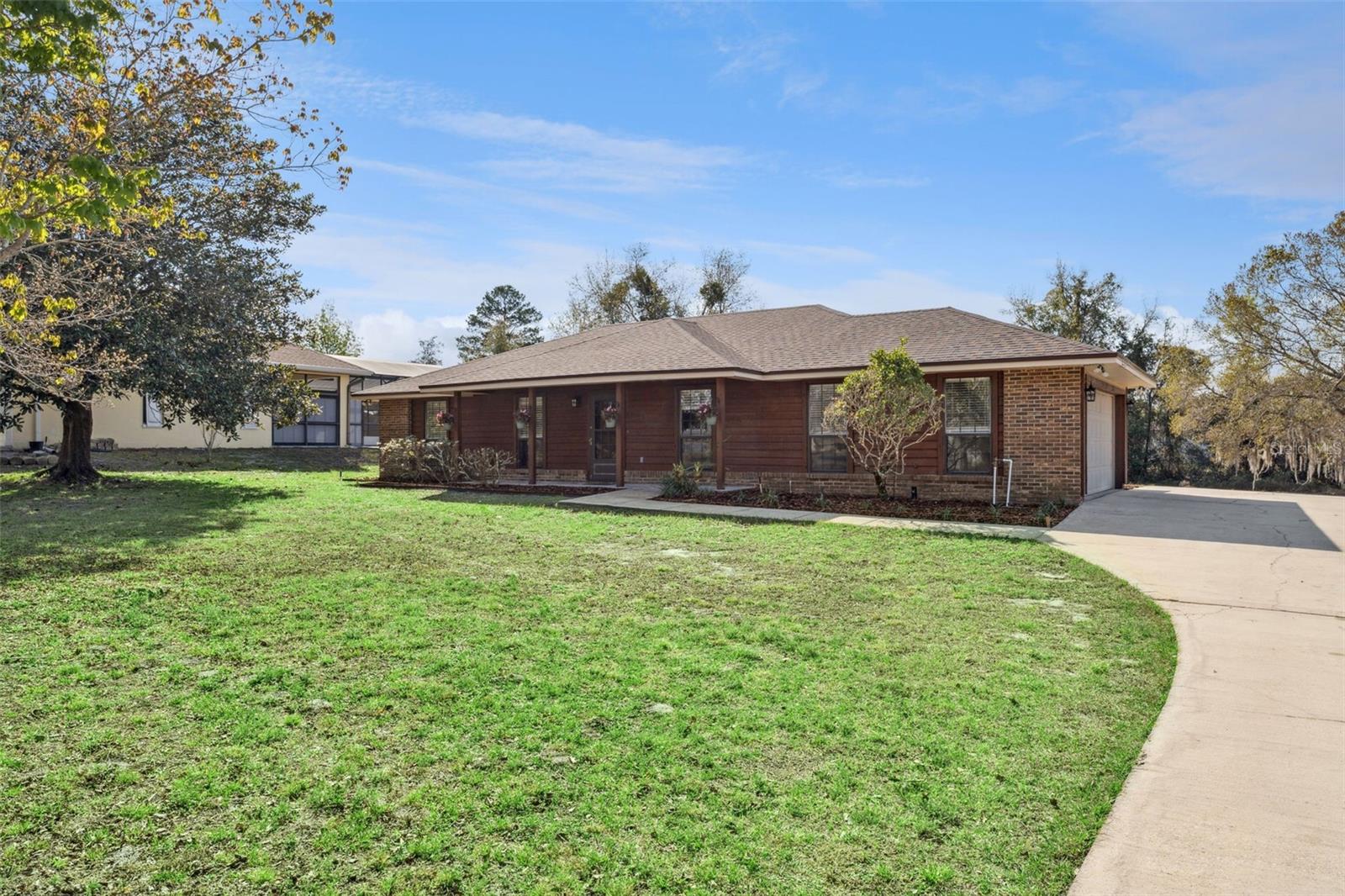 Image 3 of 39 For 155 Highbanks Road