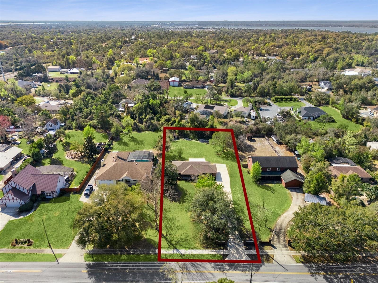 Image 32 of 39 For 155 Highbanks Road