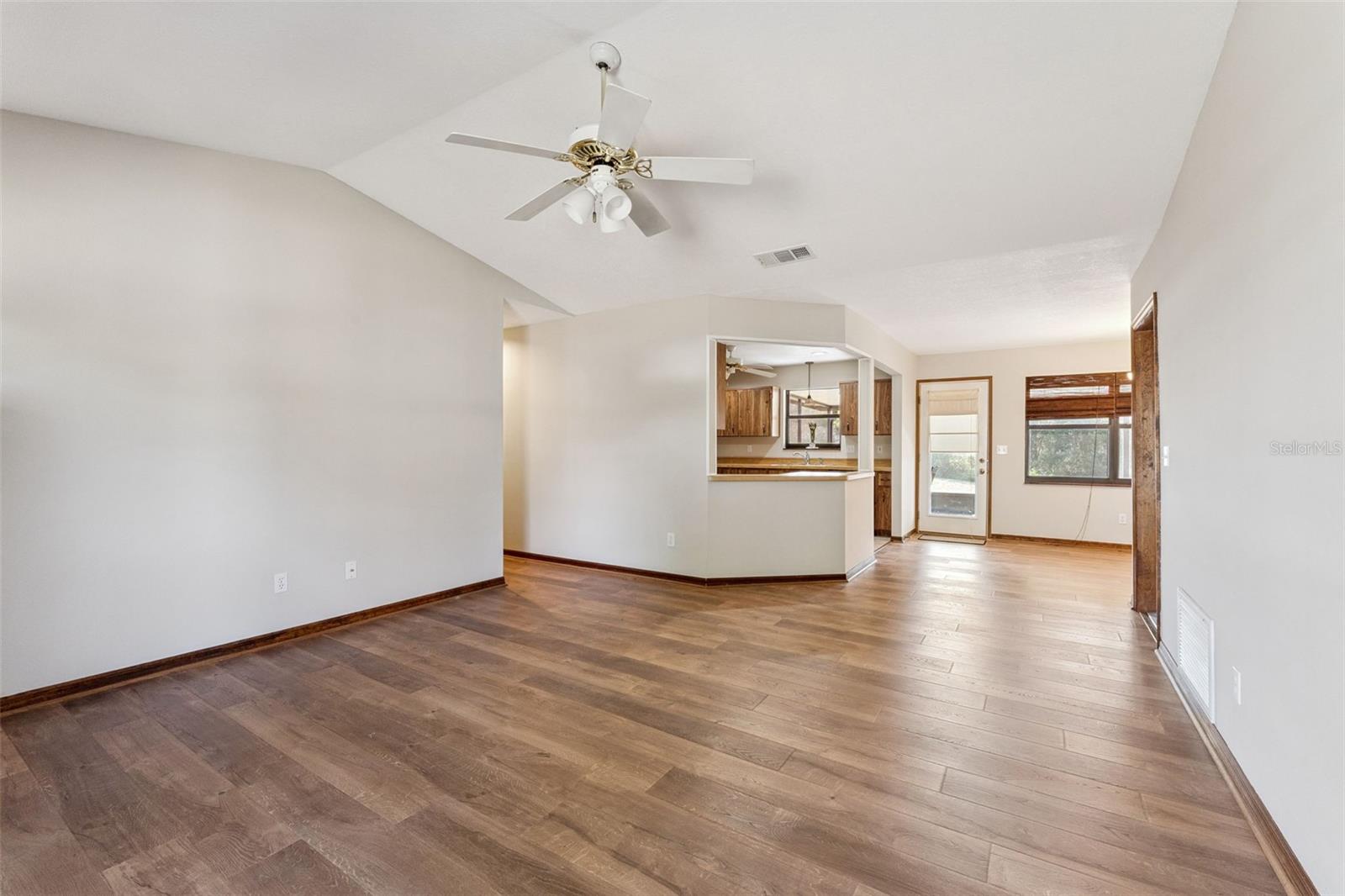 Image 6 of 39 For 155 Highbanks Road