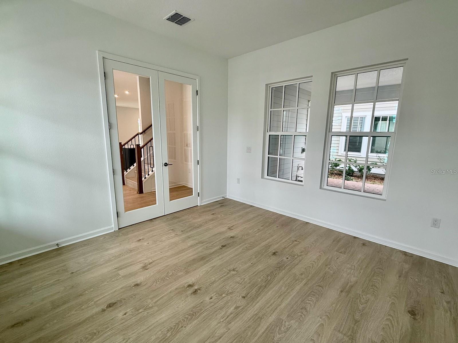 Image 11 of 46 For 2480 Celebration Boulevard