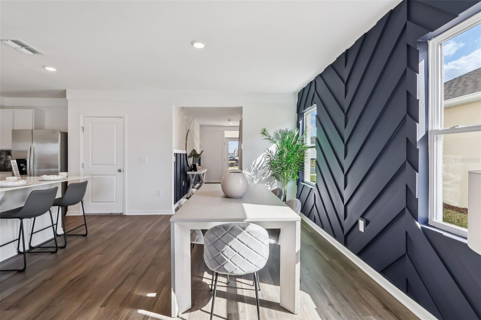 Image 6 of 33 For 5725 Somerset Drive