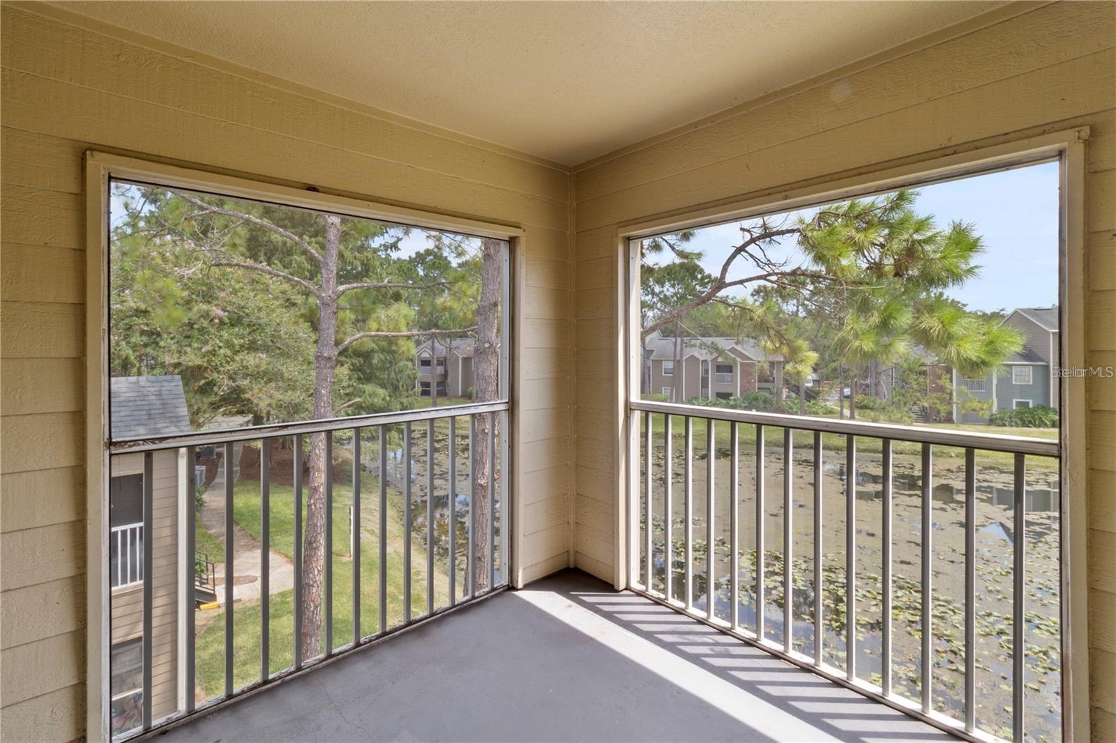 Image 18 of 19 For 5040 Park Central Drive 2034