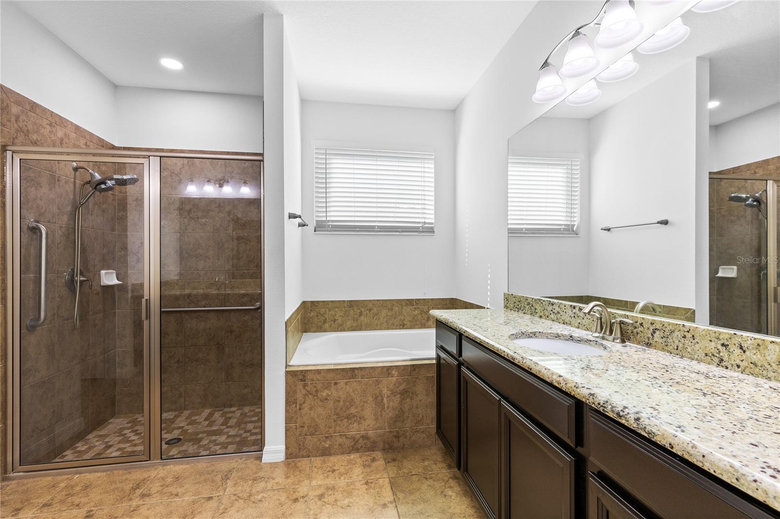 Image 19 of 42 For 14978 Fells Lane