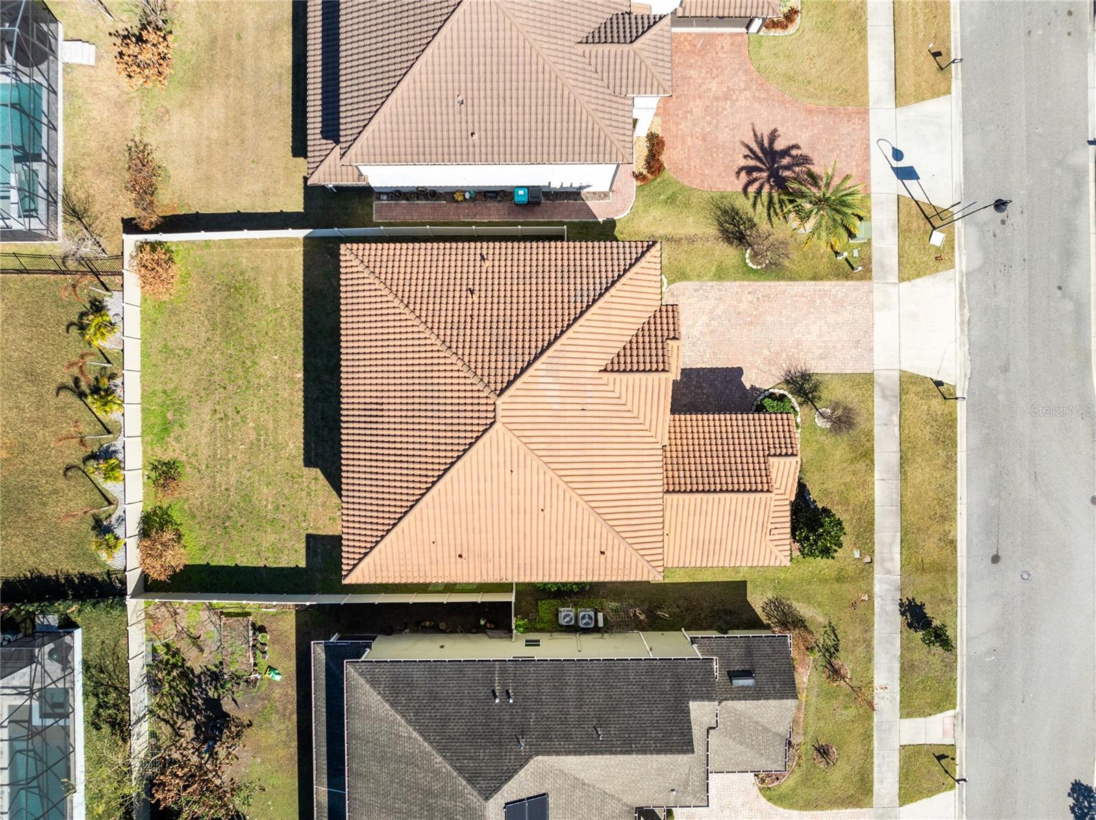 Image 37 of 42 For 14978 Fells Lane