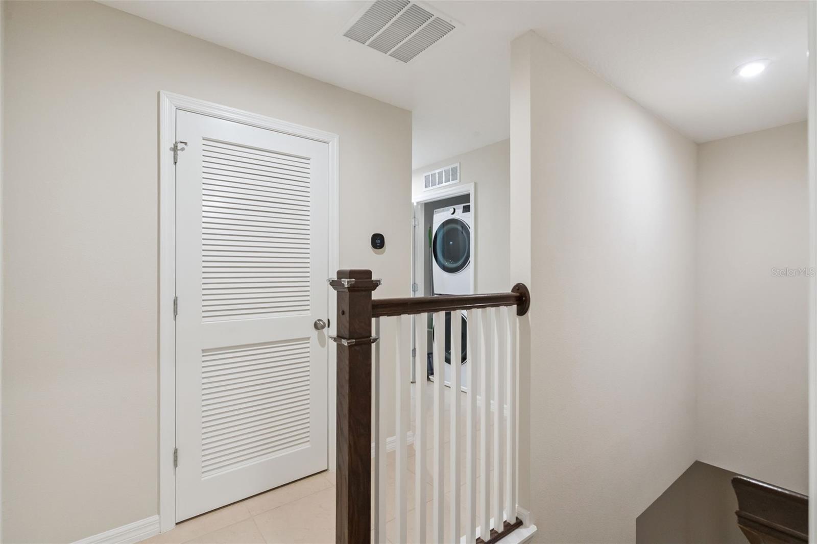 Image 20 of 59 For 9915 Highland Sky Alley