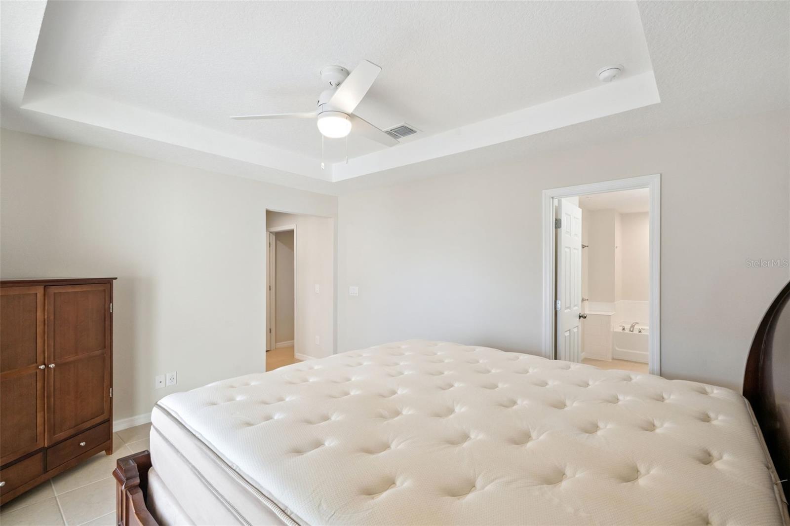 Image 23 of 59 For 9915 Highland Sky Alley