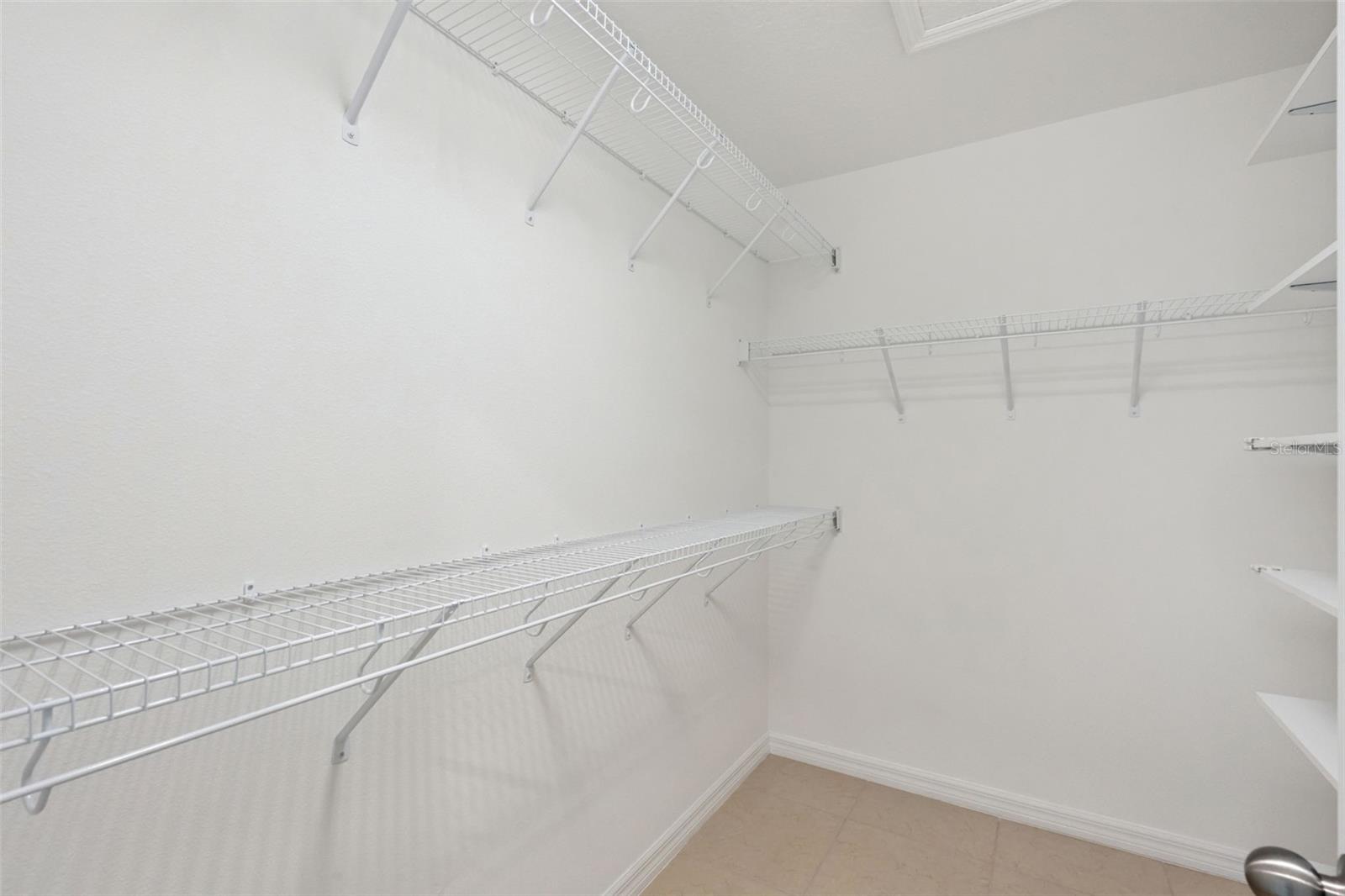 Image 31 of 59 For 9915 Highland Sky Alley