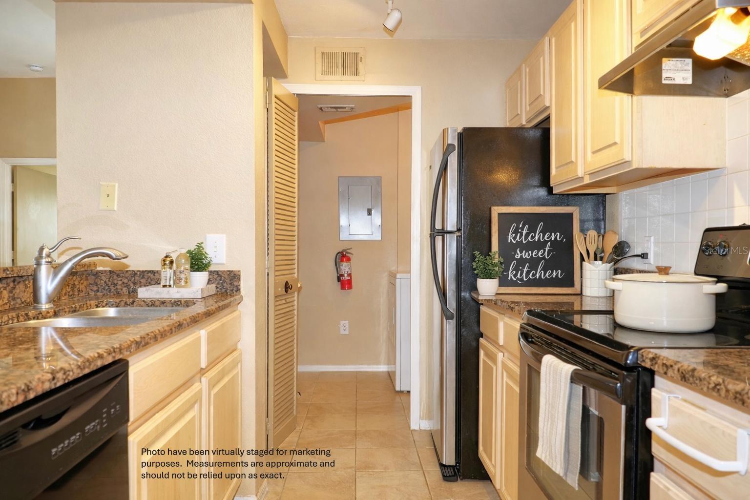 Image 5 of 22 For 408 Summit Ridge Place 312