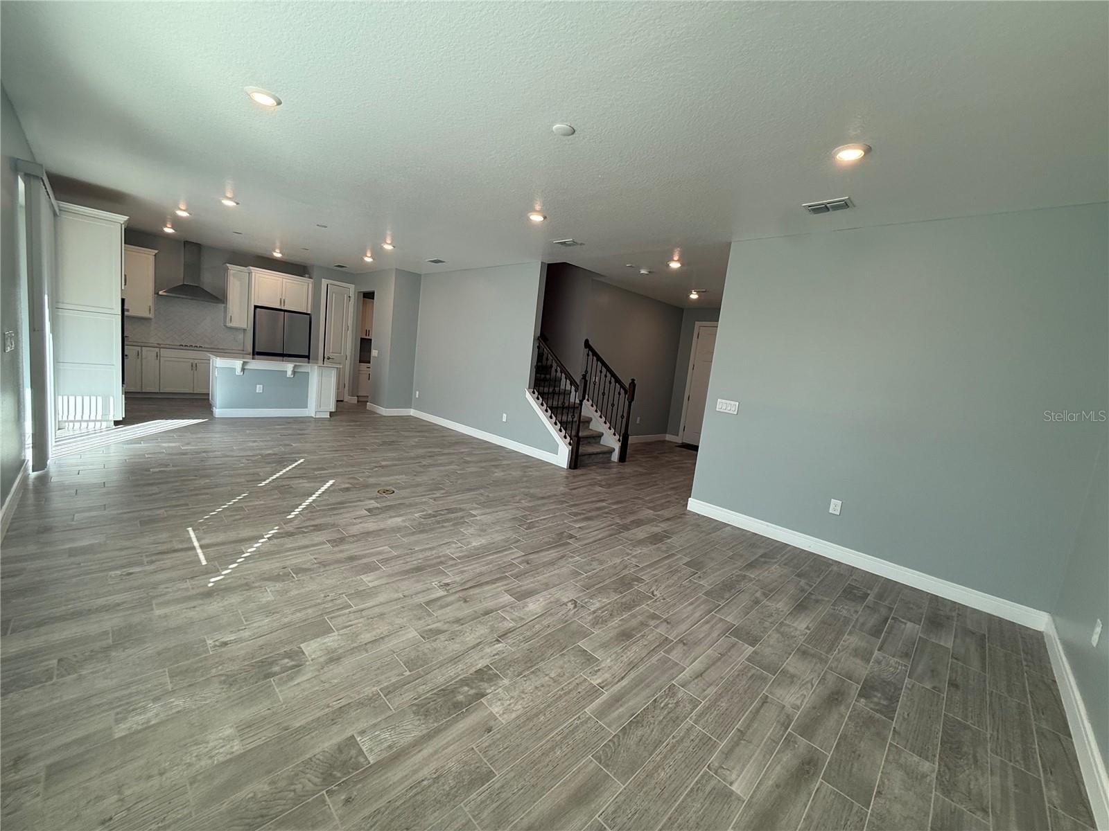 Image 10 of 35 For 4584 Gliding Wave Street