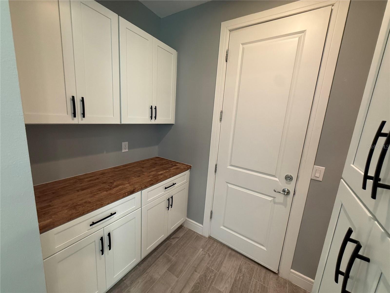 Image 16 of 35 For 4584 Gliding Wave Street