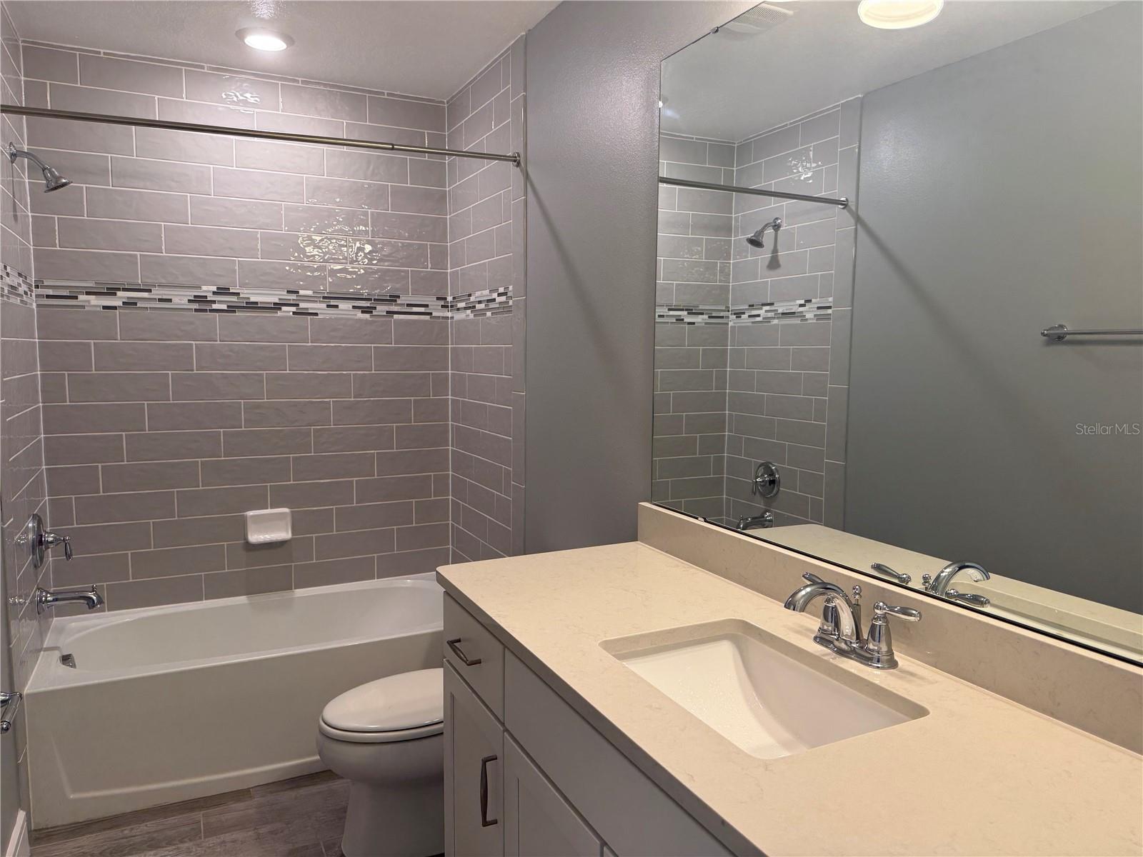 Image 20 of 35 For 4584 Gliding Wave Street