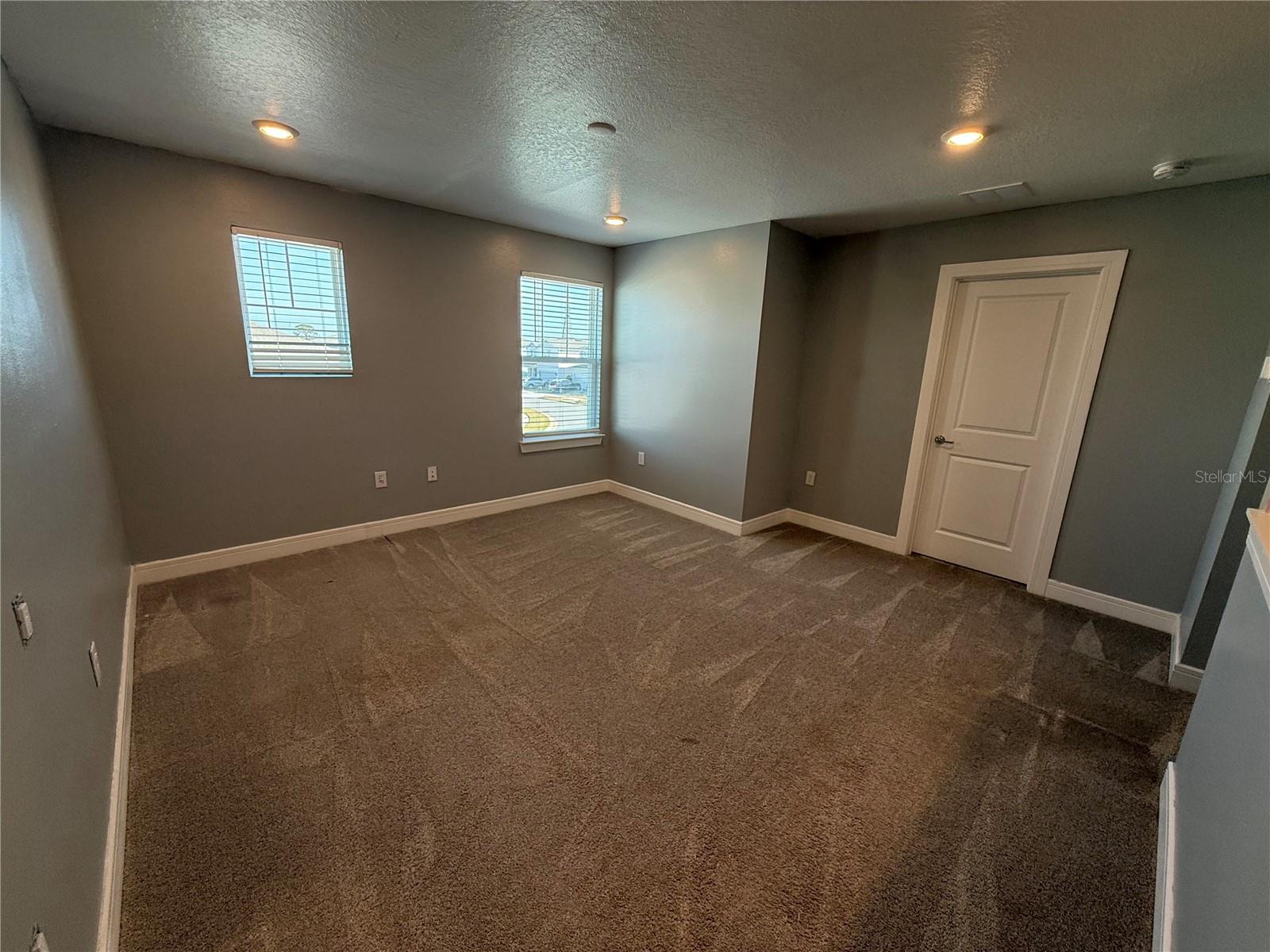 Image 25 of 35 For 4584 Gliding Wave Street