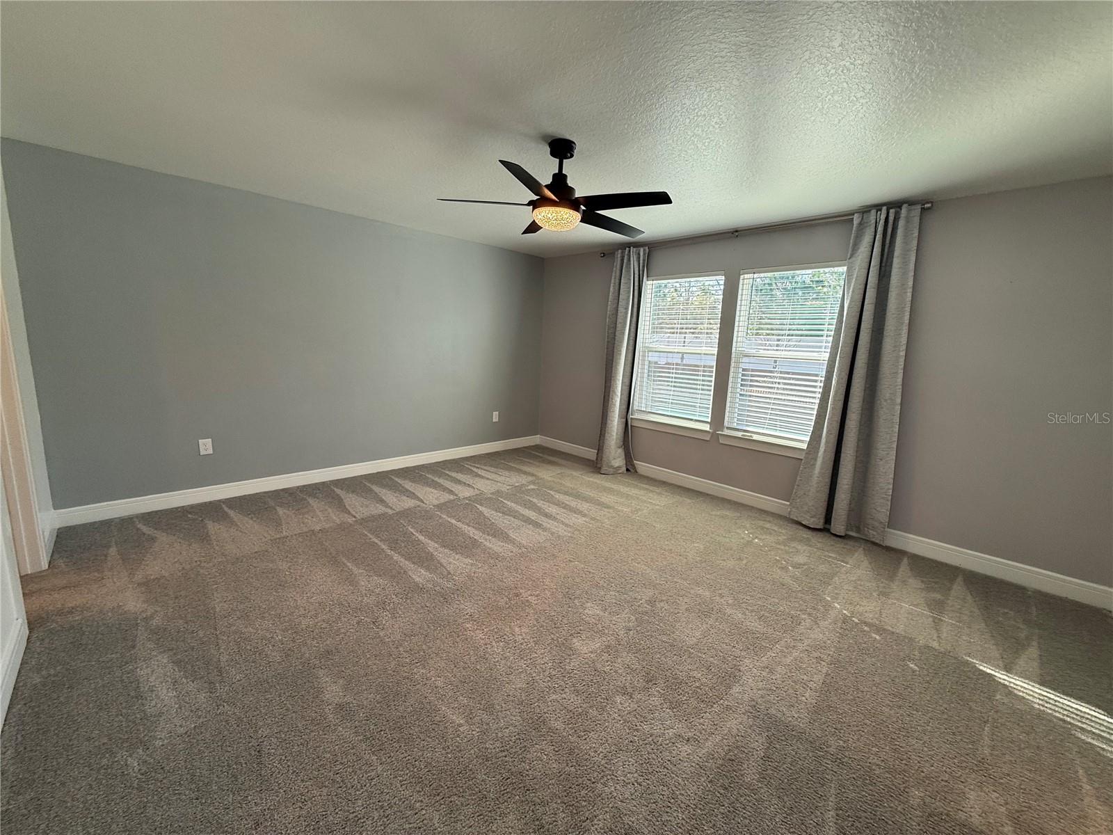 Image 28 of 35 For 4584 Gliding Wave Street