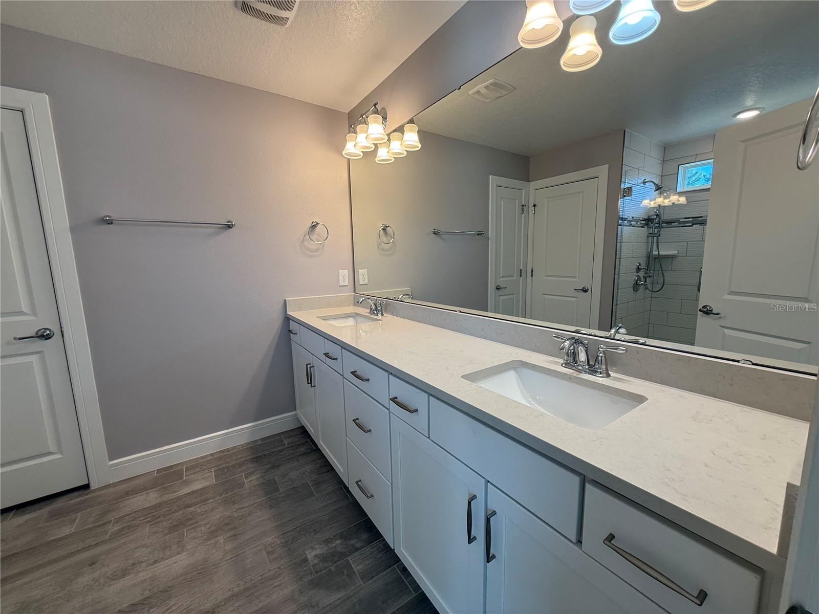 Image 31 of 35 For 4584 Gliding Wave Street