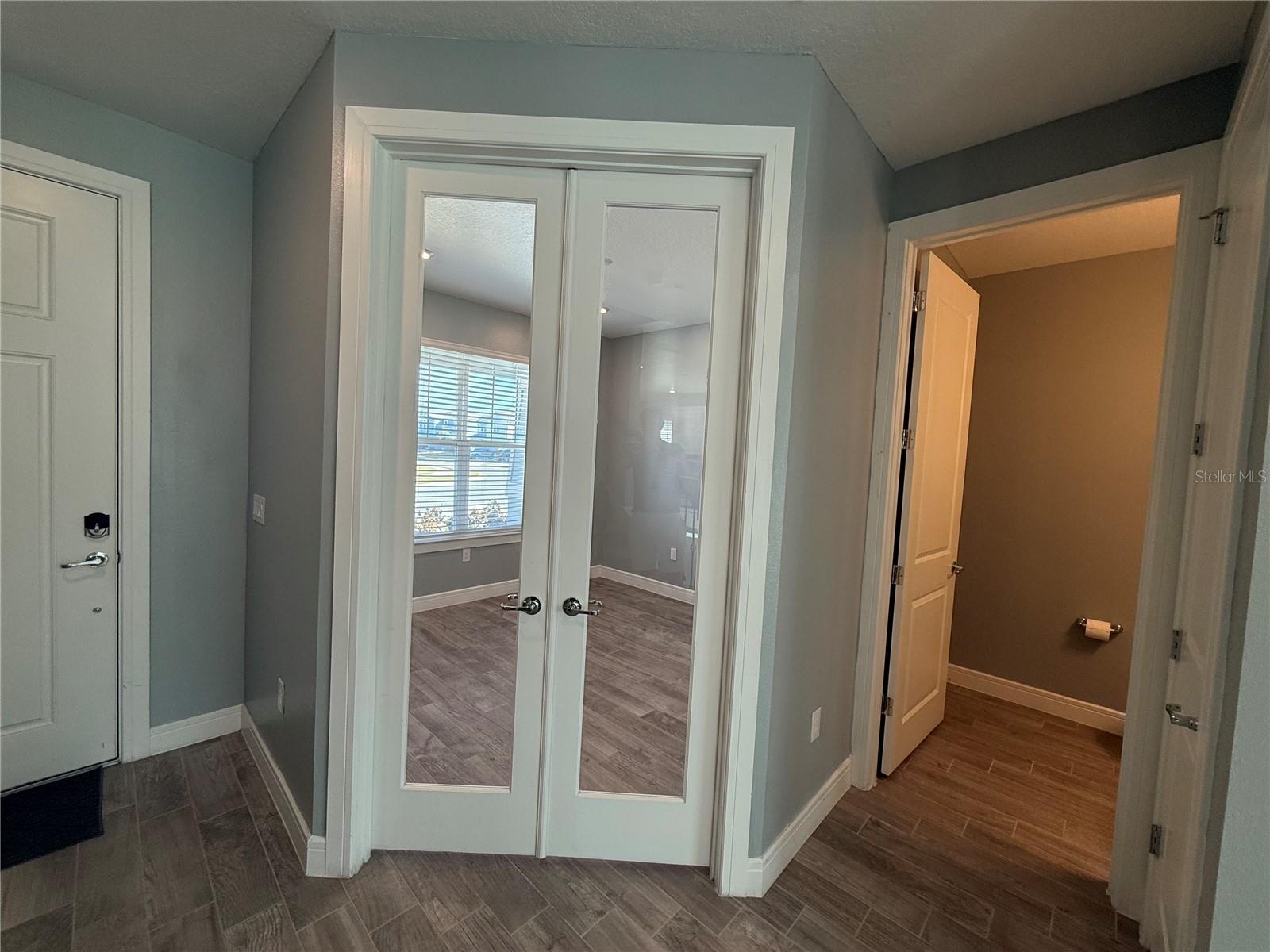 Image 5 of 35 For 4584 Gliding Wave Street