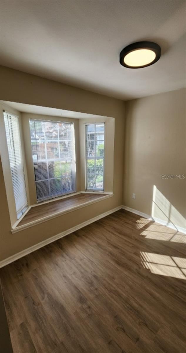 Image 17 of 32 For 6050 Scotchwood Glen 105