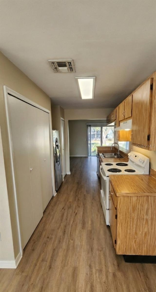 Image 18 of 32 For 6050 Scotchwood Glen 105