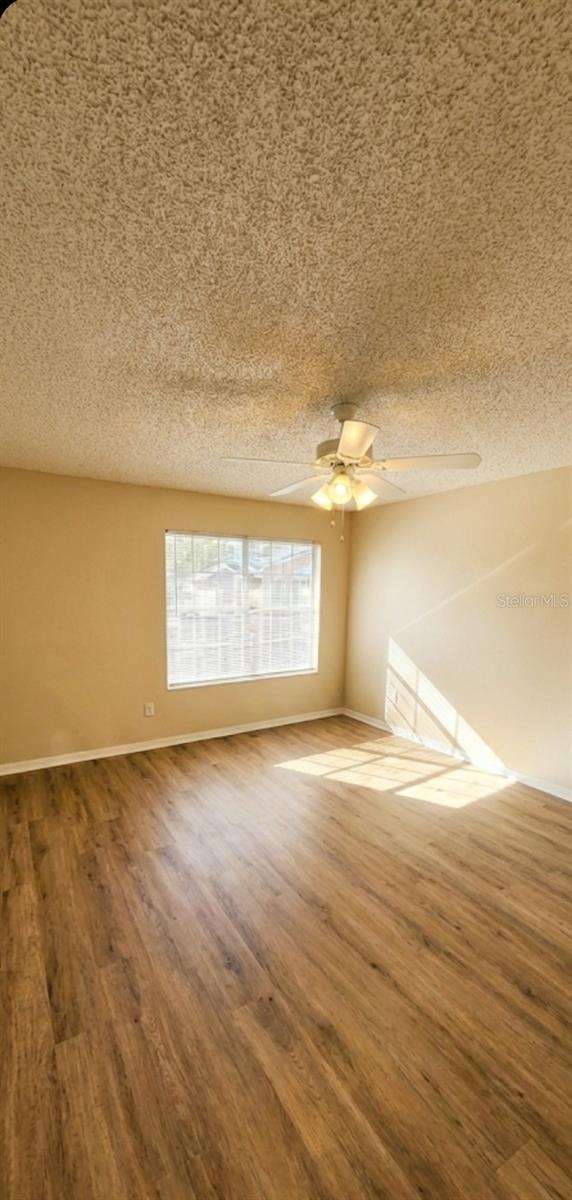 Image 22 of 32 For 6050 Scotchwood Glen 105