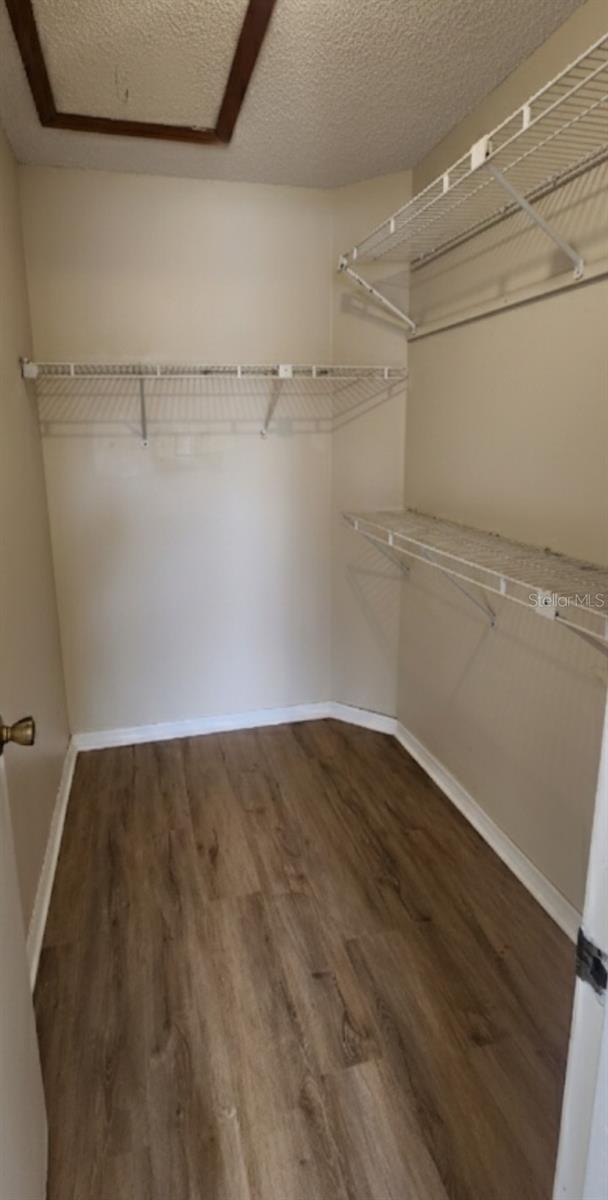 Image 24 of 32 For 6050 Scotchwood Glen 105