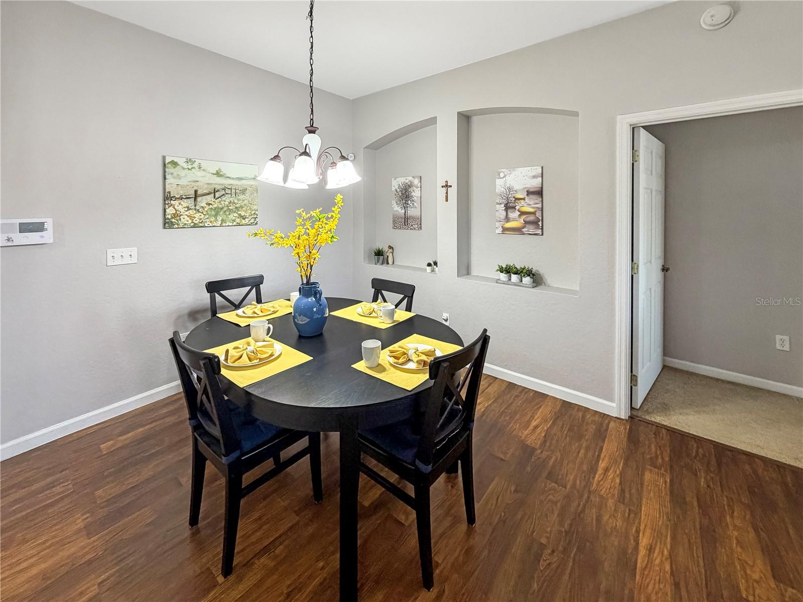 Image 37 of 69 For 3000 Laurel Park  305