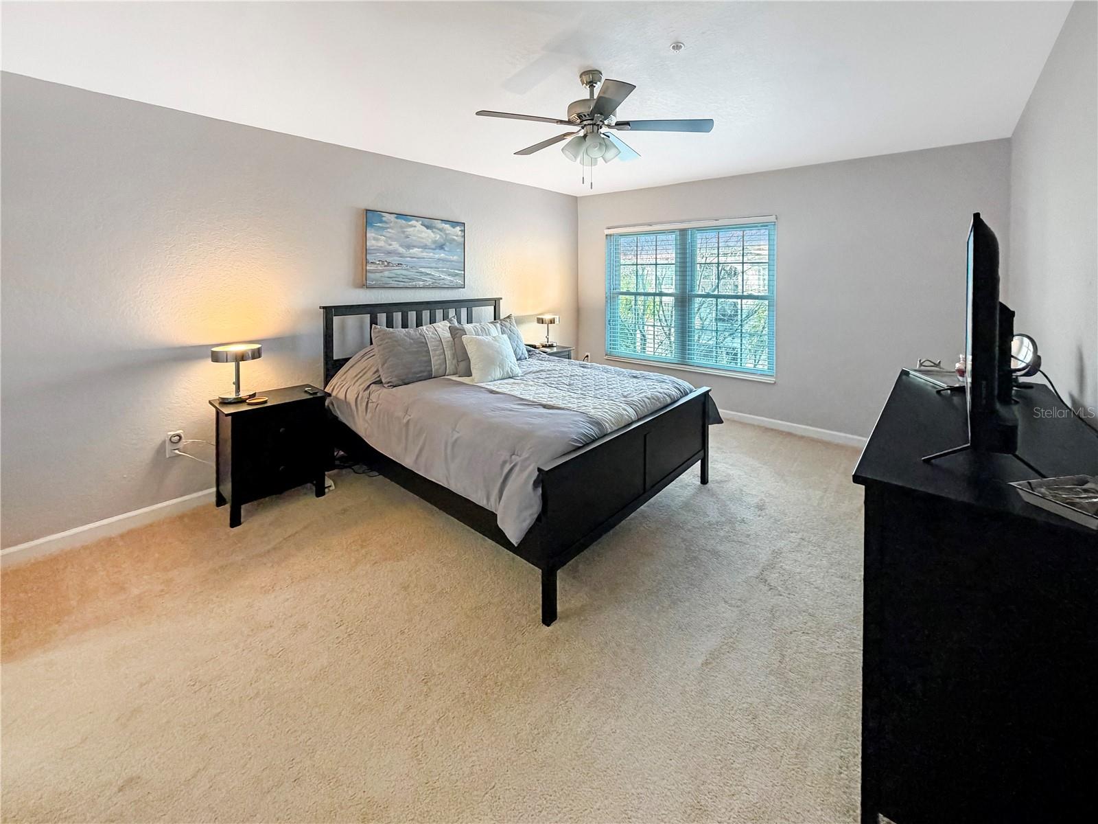 Image 51 of 69 For 3000 Laurel Park  305