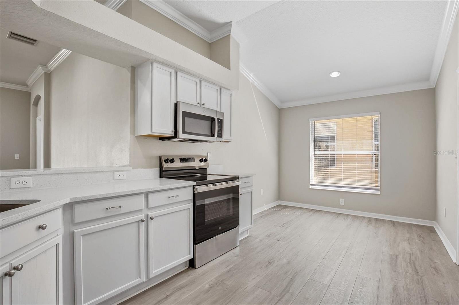 Image 14 of 44 For 18933 New Passage Boulevard