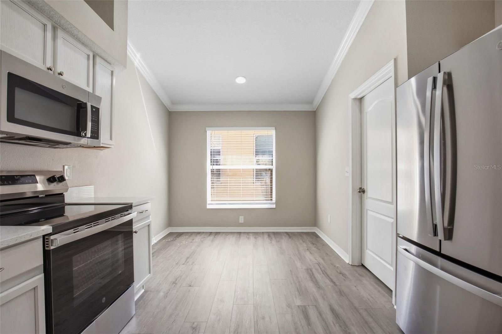 Image 15 of 44 For 18933 New Passage Boulevard