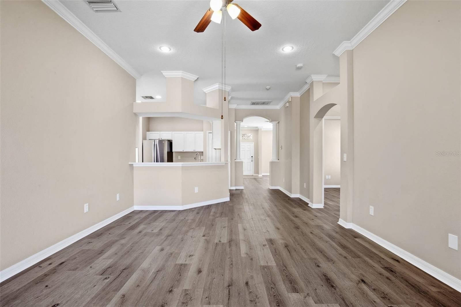 Image 23 of 44 For 18933 New Passage Boulevard