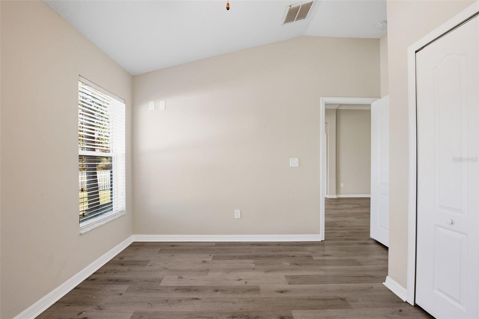 Image 34 of 44 For 18933 New Passage Boulevard